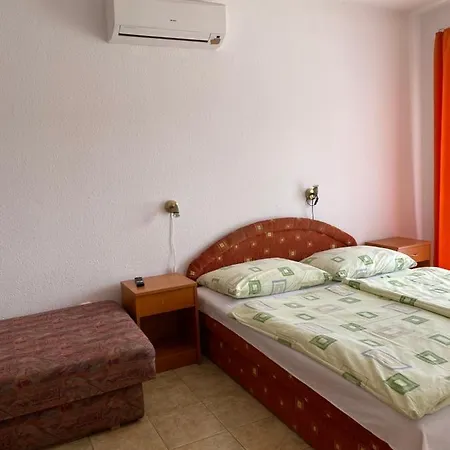 Abigel Apartmanhaz Lägenhet