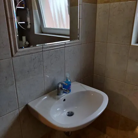 Abigel Apartmanhaz Lägenhet *