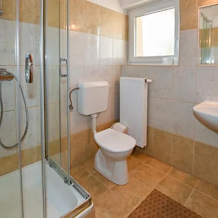 Abigel Apartmanhaz *