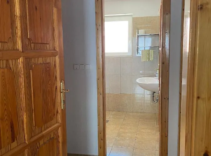 Abigel Apartmanhaz דירה באלאטונפורד