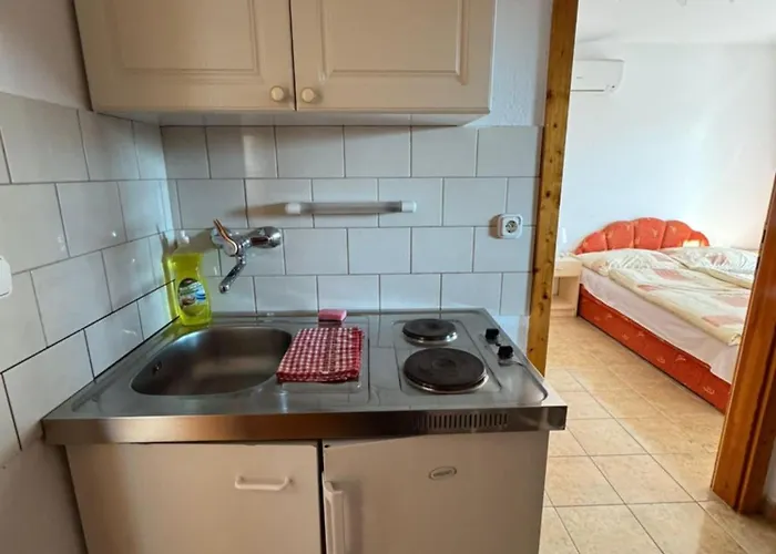 Abigel Apartmanhaz דירה באלאטונפורד